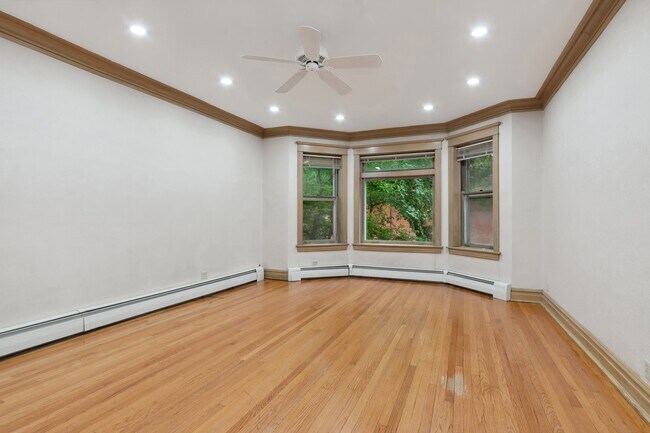 Foto del edificio - 3631 N Sheffield Ave