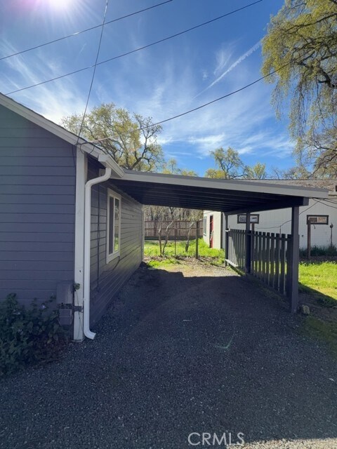 Foto del edificio - 2435 Lakeshore Blvd