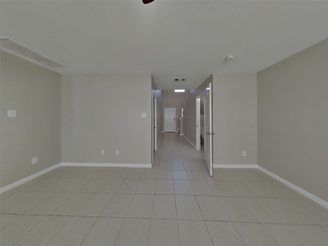 Building Photo - 713 Totem Trail Dr