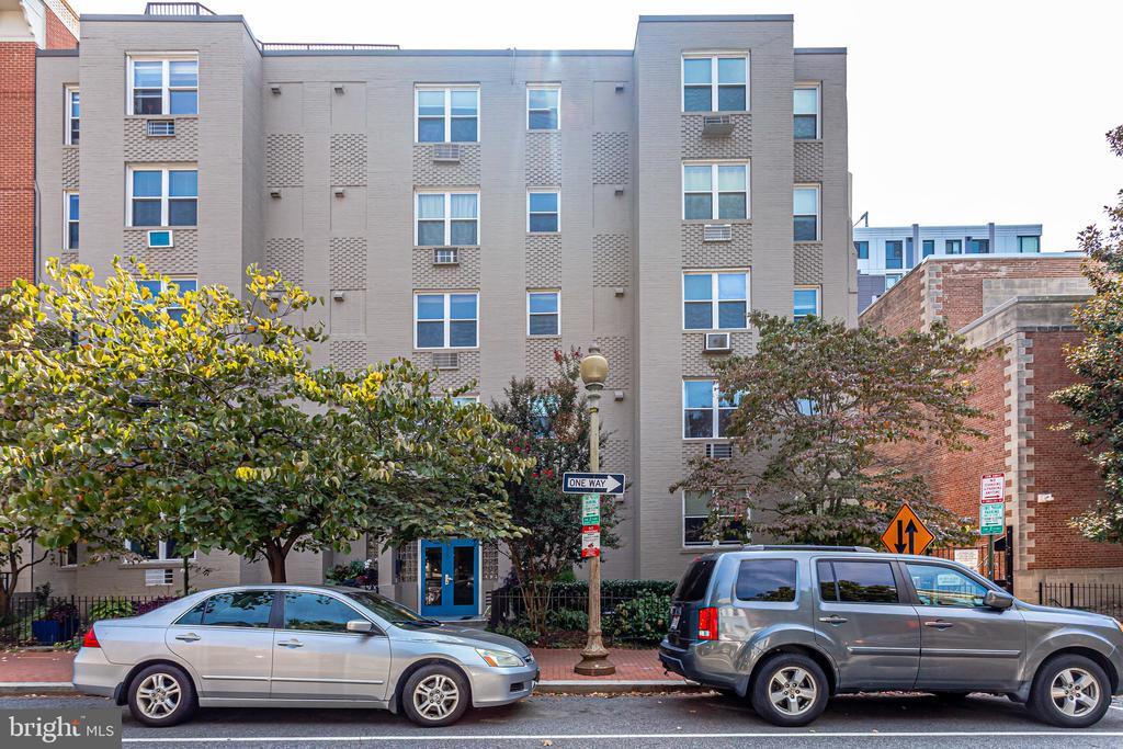 Primary Photo - 2130 N St NW