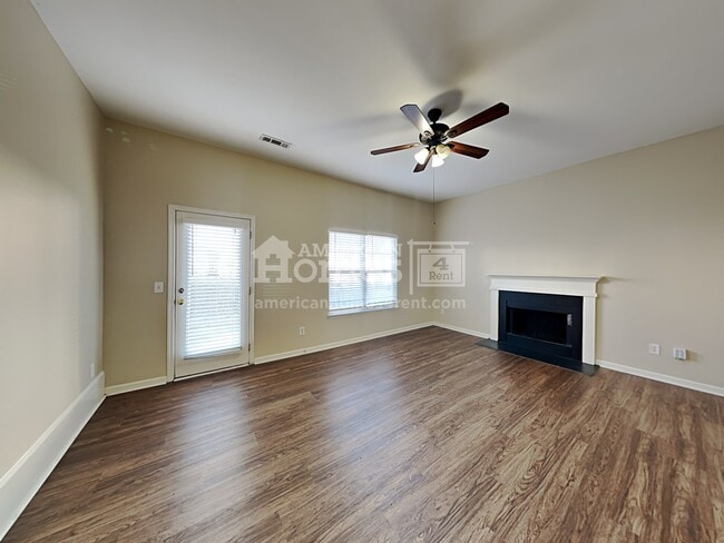 Foto del edificio - 6627 Bittinger Court