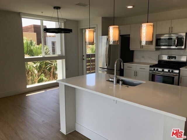 Foto del edificio - 12760 Millennium Dr