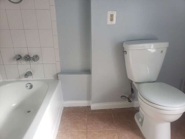 Foto del edificio - 3545 10th St NW