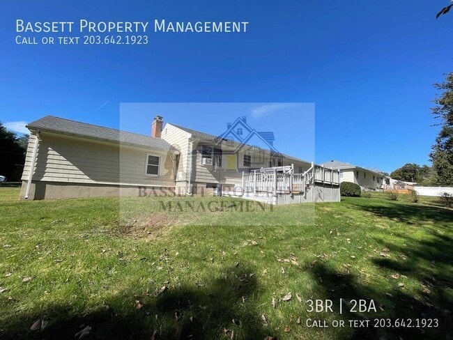 Building Photo - 40 Macarthur Dr