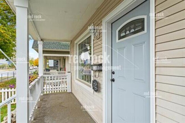 Foto del edificio - 1728 W Gardner Ave