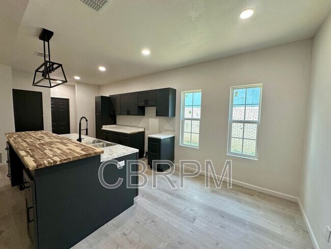 Foto del edificio - 4709 47th St
