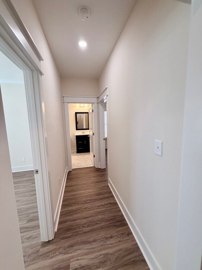 Building Photo - 536 Bristleleaf Path