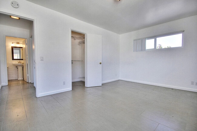 Foto del edificio - 6660 Sabado Tarde Rd