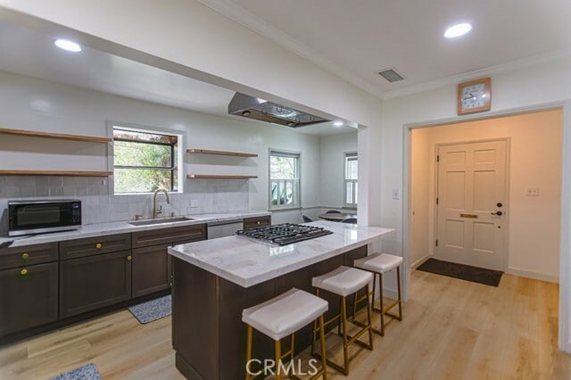 Building Photo - 702 N Pine St