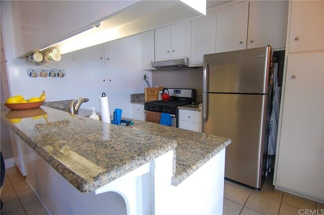 Kitchen - 316 Cazador Ln