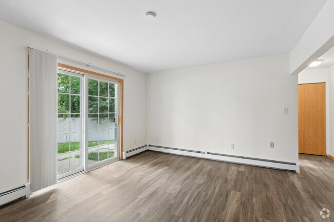 3BR, 1.5BA - 1,300SF - Living Room - Chateau Townhomes