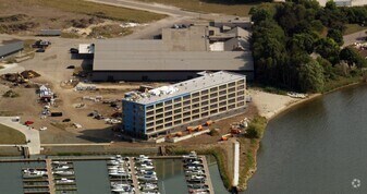 Adelaide Pointe Condos