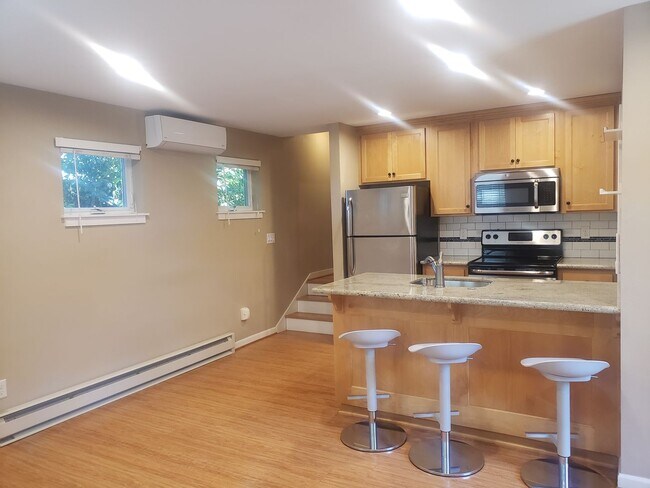 Photo - Two Story Modern Home in Heart of SE Portland