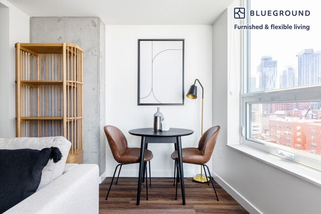 Foto del edificio - 2116 4th Ave