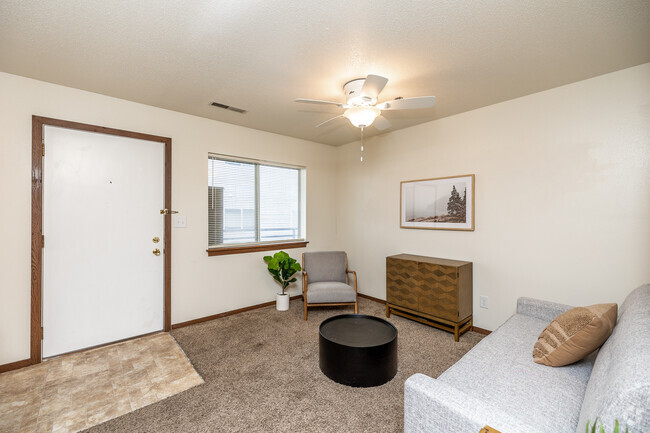 2HAB, 2BA - 720 ft² - Forum at Lincoln Apartments