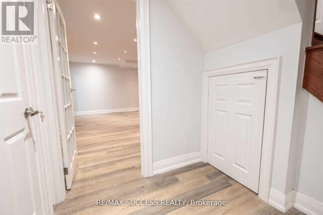 Photo du bâtiment - 4484 JENKIN CIRCLE