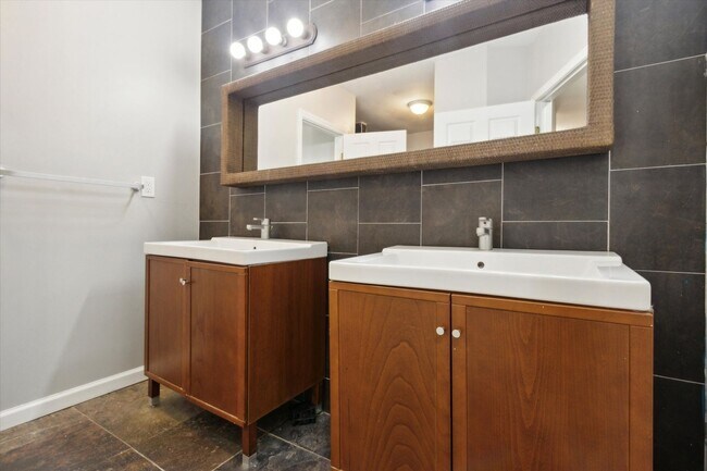 Foto del edificio - 1716 N 18th St