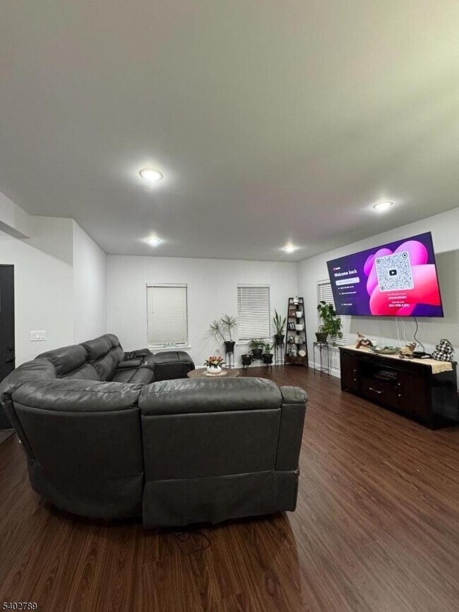 Foto del edificio - 528 Jefferson Ave