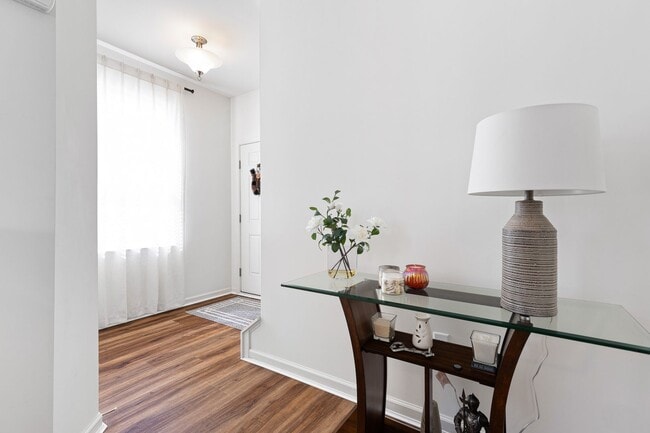 Foto del edificio - 169 Meridian Blvd