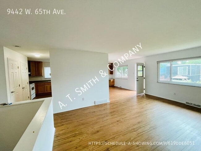 Building Photo - Three Bedroom Duplex Located In Arvada-Ava...