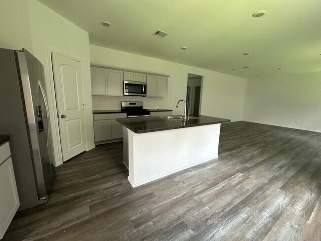 Building Photo - 6022 Alberta Fls Dr