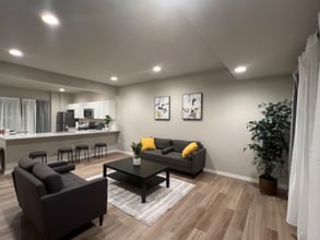 Building Photo - 5235 Aeroglide Lp