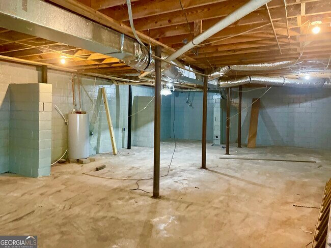 Foto del edificio - 5019 Peach Mountain Cir