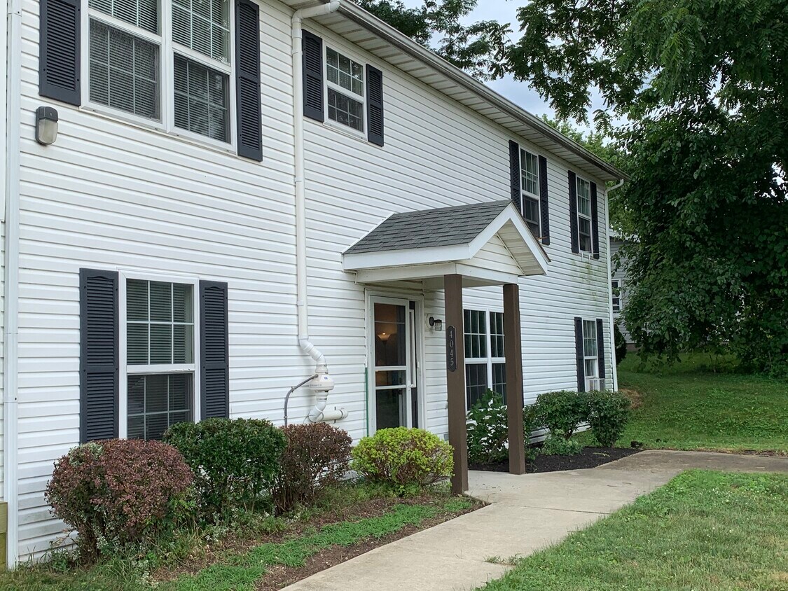 Foto principal - 4045 Lor-Ron Ave