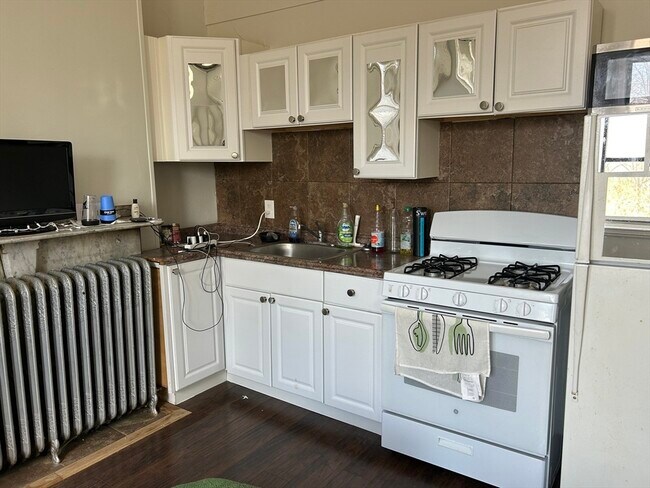 Foto del edificio - 14 Monument Sq