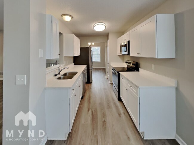 Foto del edificio - 17 Richmond Dr