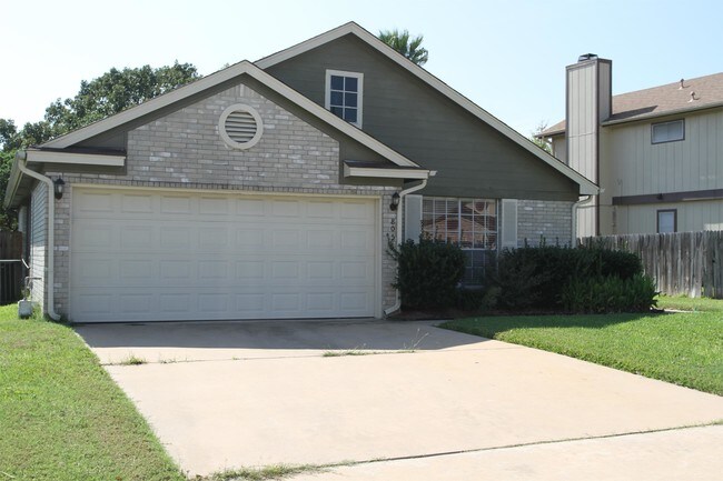 Building Photo - 805 Brook Meadow Trl
