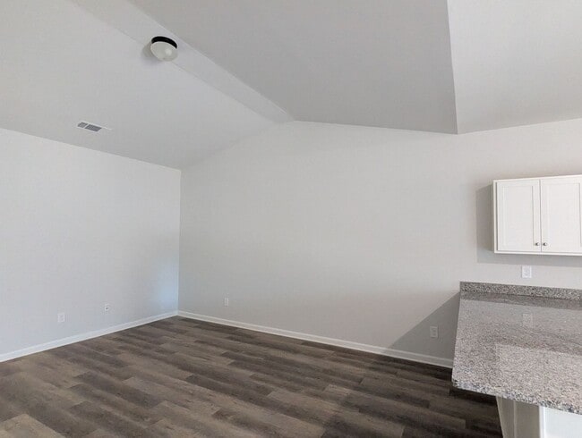 Building Photo - Beautiful 2 Bedroom 2 Bath off of Meriweather Road. *Coming Soon*