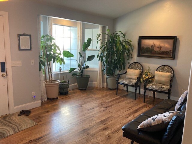Foto del edificio - 4623 Barnsley Ln