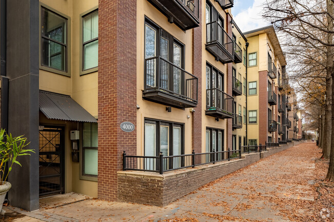 Building Photo - The Lofts at 5300