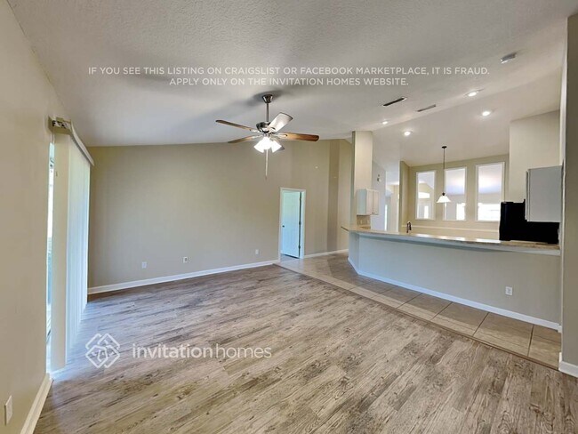 Building Photo - 245 Perfect Dr