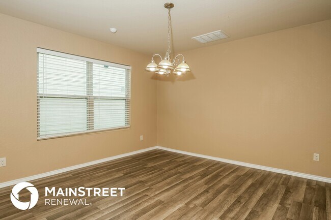 Building Photo - 3415 Dunlap Fields