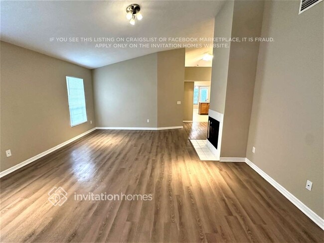 Building Photo - 1453 Hyde Park Dr