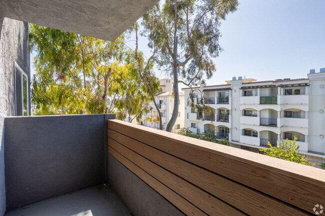 Foto del interior - 110 South Sweetzer Ave