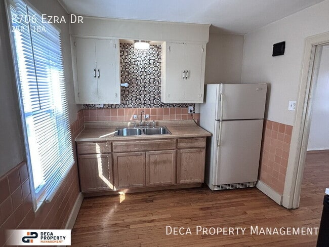 Building Photo - 8706 Ezra Dr