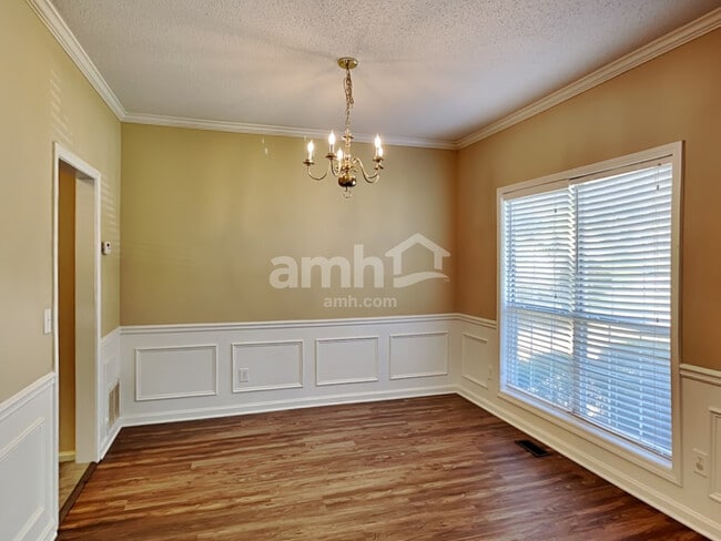 Foto del edificio - 5628 Wandering Vine Lane SE