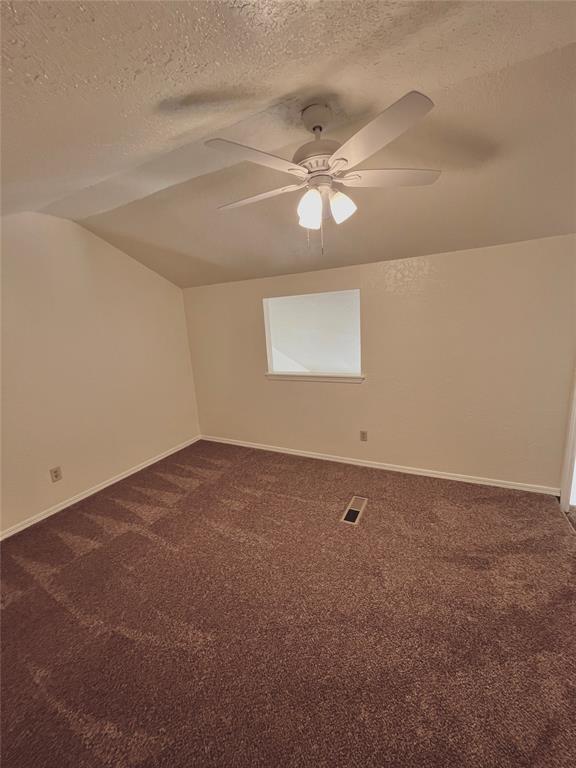 Foto del edificio - 1901 E Lindsey St