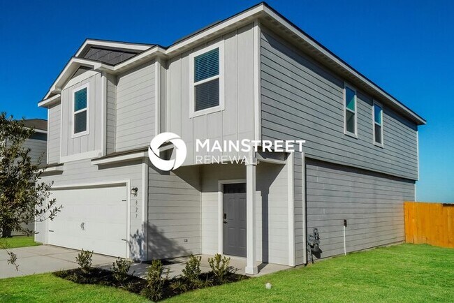 Foto del edificio - 4 Bedroom Pet-Friendly Home in New Braunfels, TX with Main Street Renewal