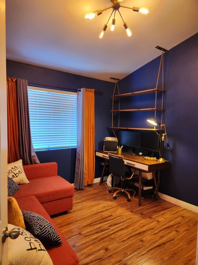 Building Photo - 18347 Saticoy St