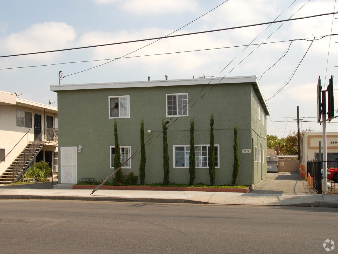 Primary Photo - 1612 N Wilmington Blvd