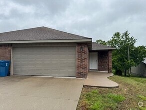 Building Photo - 12688 Pioneer Ln