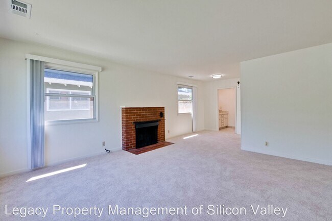 Foto del edificio - 4 br, 2.5 bath House - 4138 Baker Ave