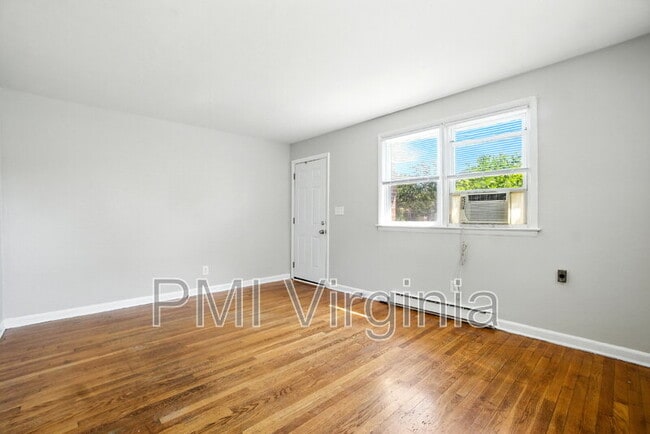 Building Photo - 3237 Verdun Ave