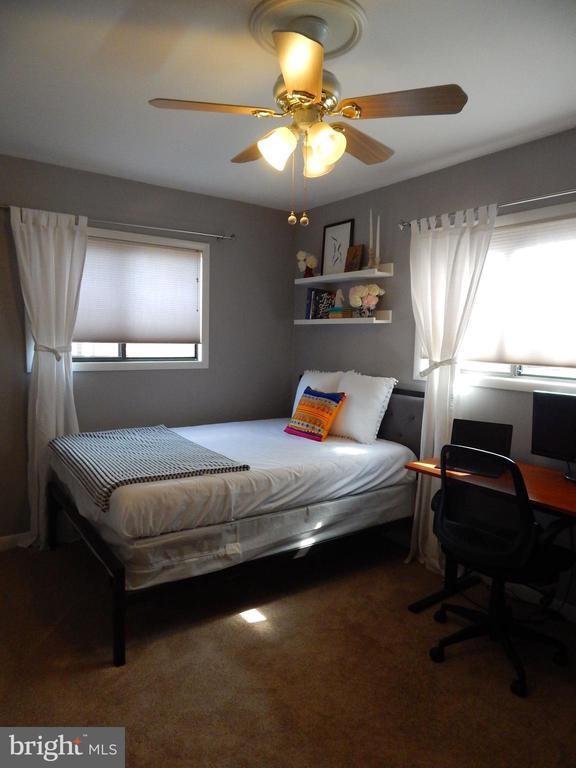 Foto del edificio - 206 SKYHILL Rd