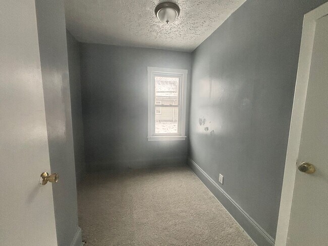 Foto del edificio - Charming 2-Bedroom Property in Prime Location