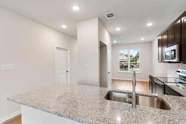 Foto del edificio - 4783 Native Tree Ln